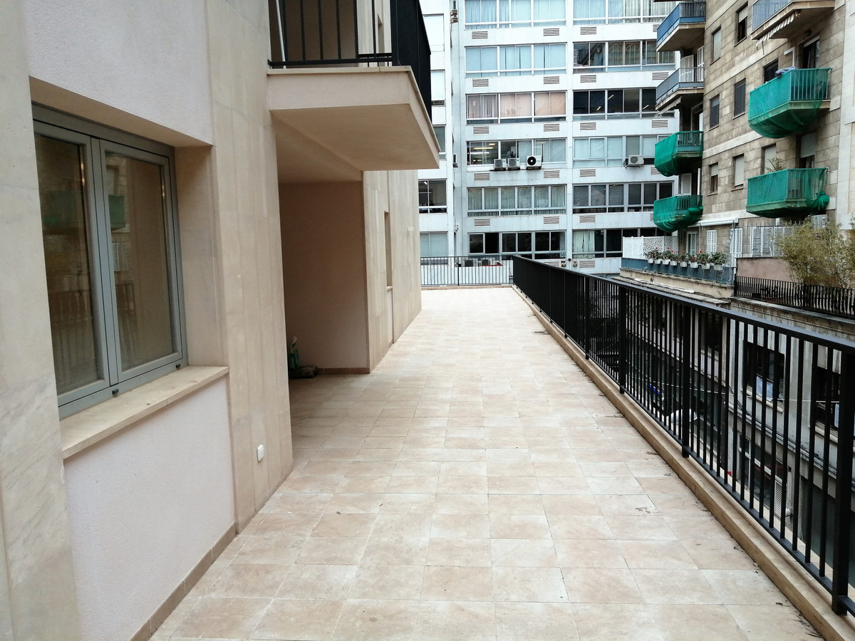 4 Bed, 3 Bath, ApartmentFor Sale, Palma de Mallorca, Islas Baleares