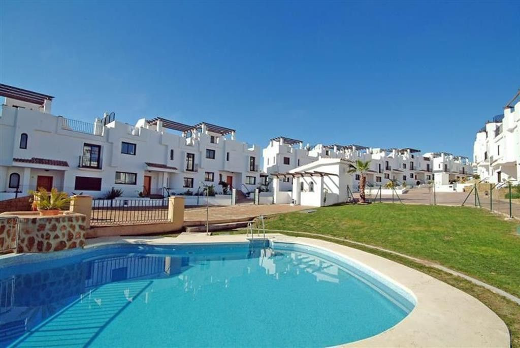 2 Bed, 2 Bath, ApartmentFor Sale, La Línea de la Concepción, Cadiz