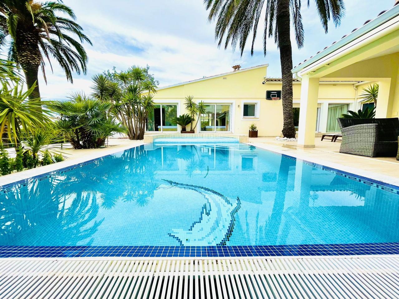 4 Bed, 4 Bath, HouseFor Sale, Empuriabrava, Girona, 17487
