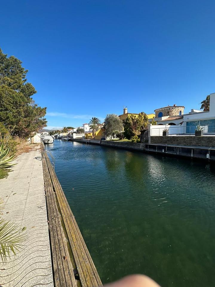 5 Bed, 4 Bath, HouseFor Sale, Empuriabrava, Girona, 17487