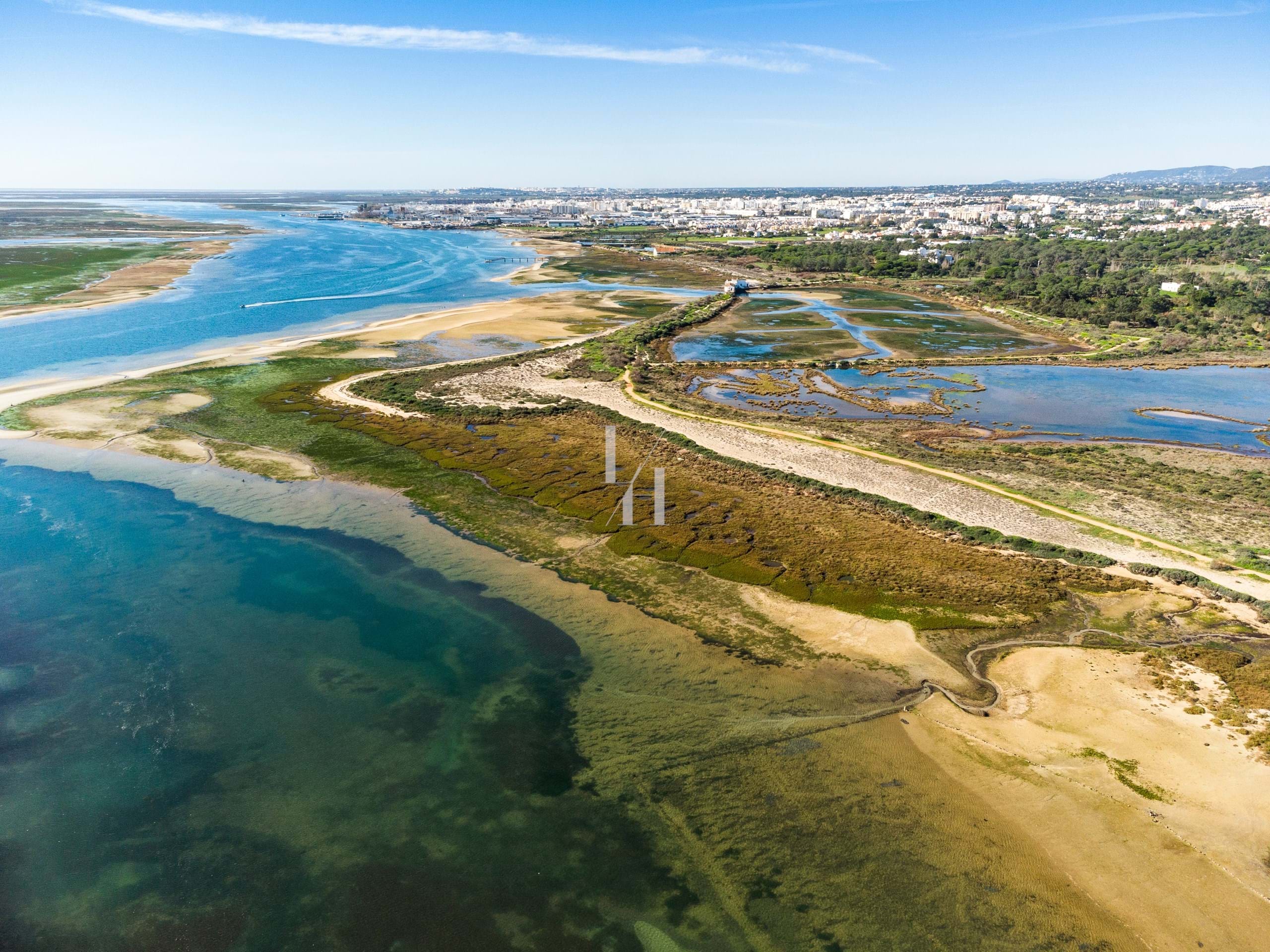 3 Bed, 2 Bath, ApartmentFor Sale, Olhão, Faro, 8700-203