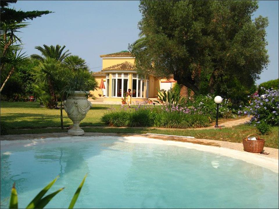 4 Bed, 3 Bath, HouseFor Sale, Denia, Alicante