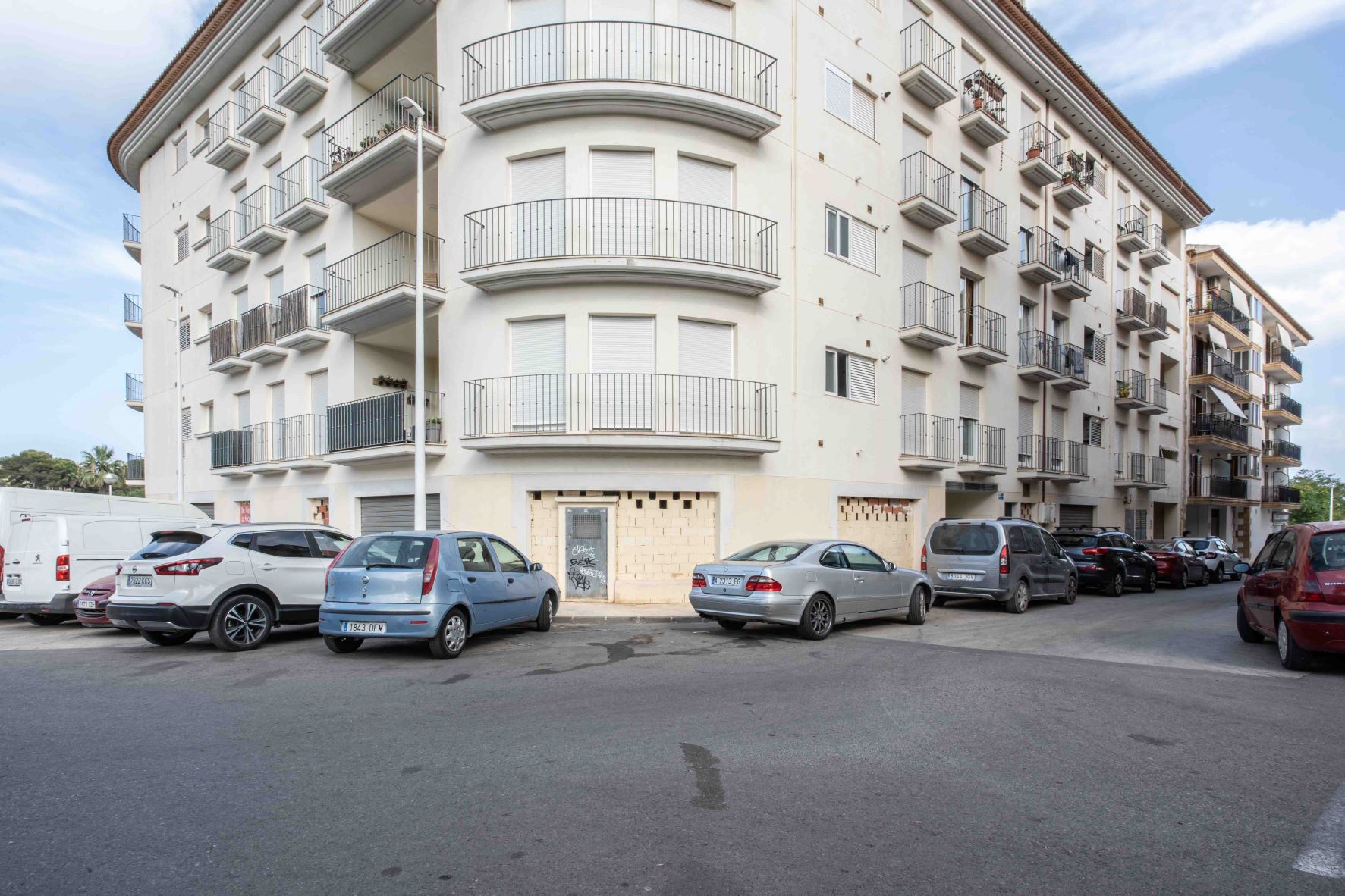 Commercial Property, For Sale
