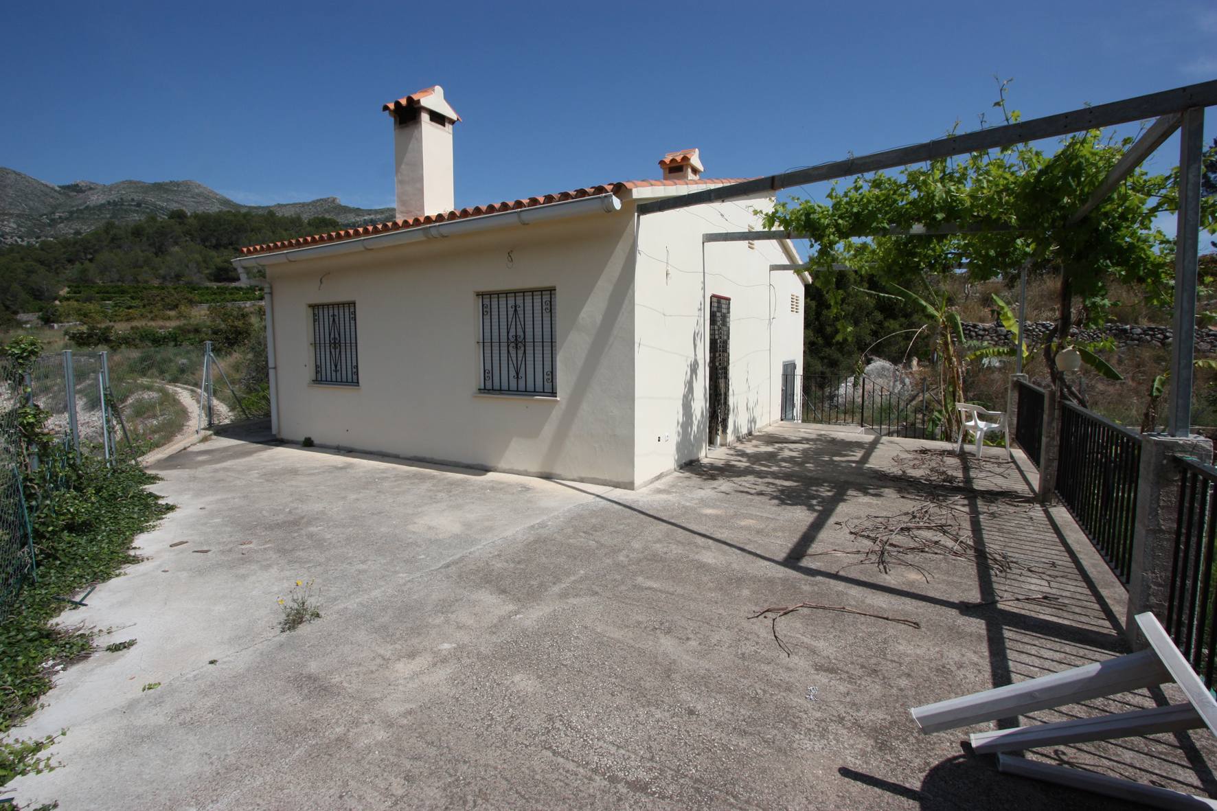 1 Bed, 1 Bath, HouseFor Sale, Orba, Alicante