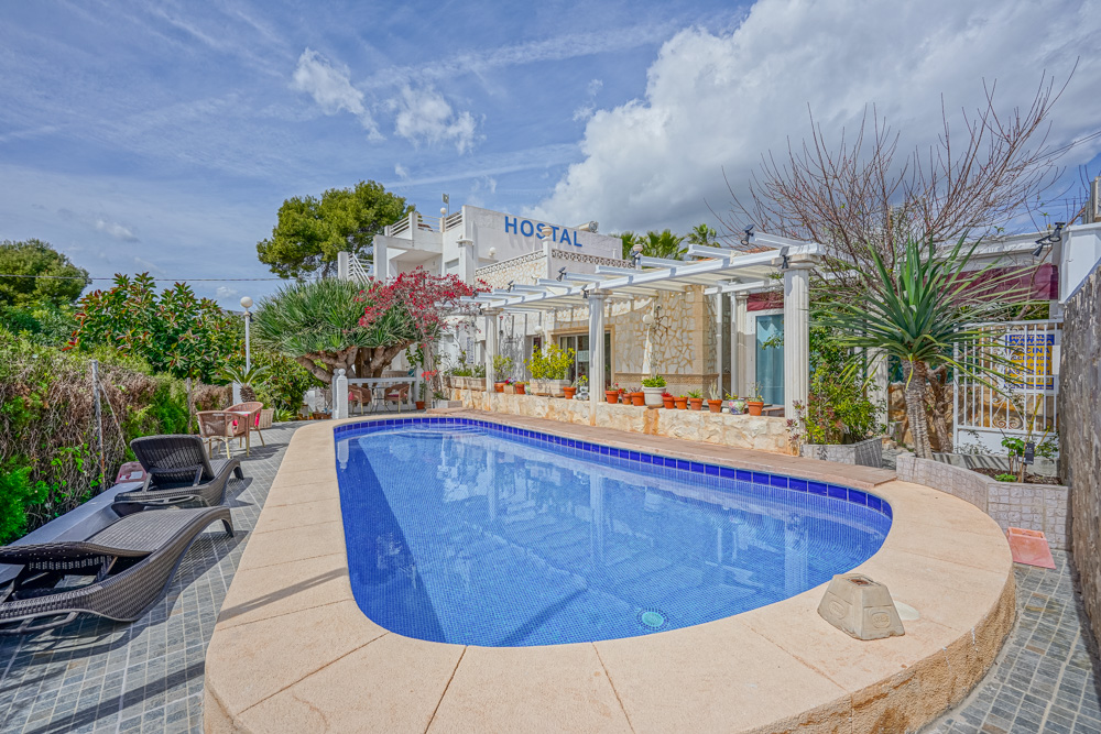 Commercial Property, For Sale