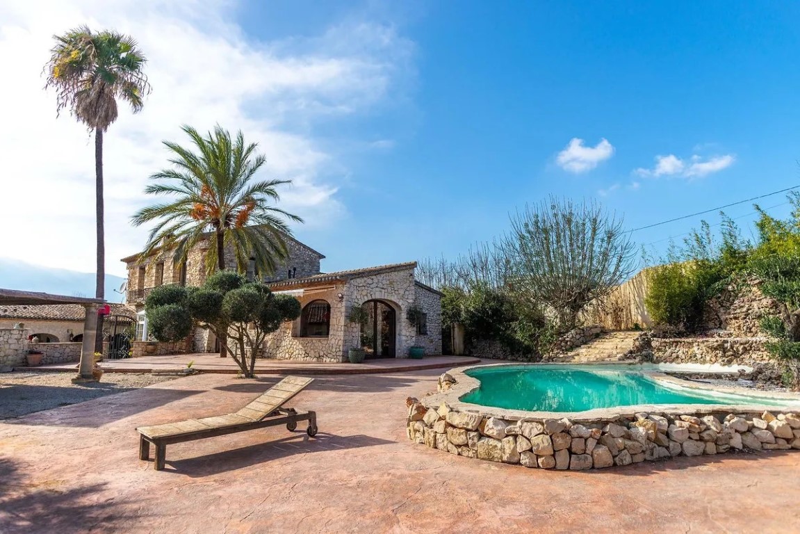 5 Bed, 3 Bath, HouseFor Sale, Jalon, Alicante