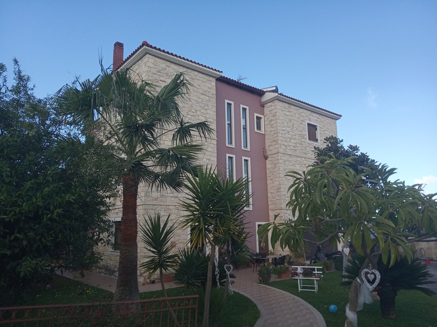9 Bed, 5 Bath, HouseFor Sale, Chania, Crete