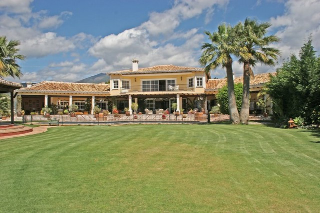 8 Bed, 8 Bath, HouseFor Sale, Nueva Andalucia, Malaga