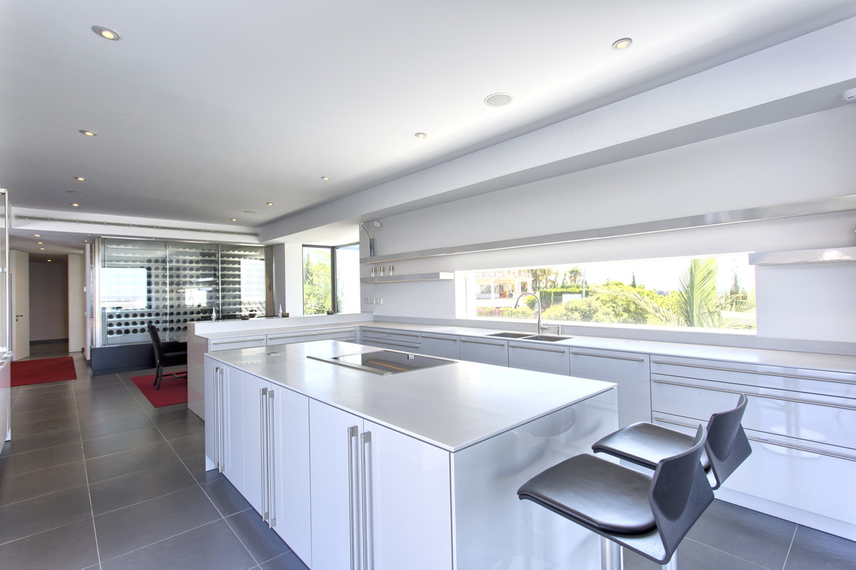 5 Bed, 5 Bath, HouseFor Sale, Los Flamingos, Malaga