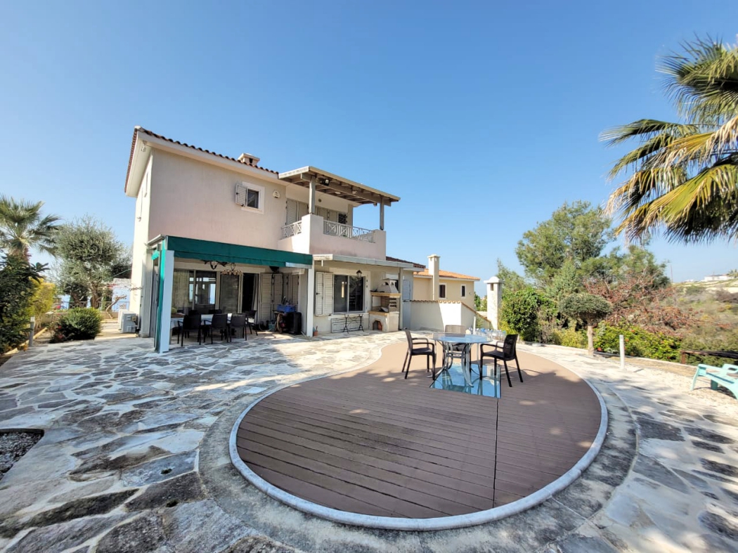 4 Bed, 2 Bath, HouseFor Sale, Paphos, Paphos