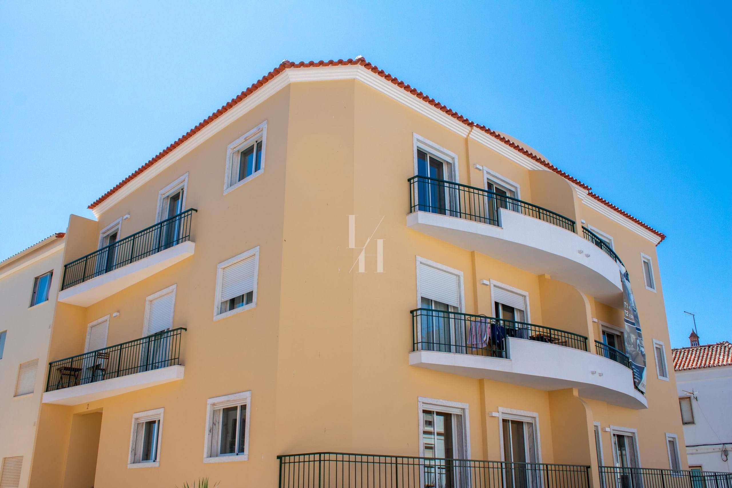 2 Bed, 2 Bath, ApartmentFor Sale, Lagos, Faro, 8600-315