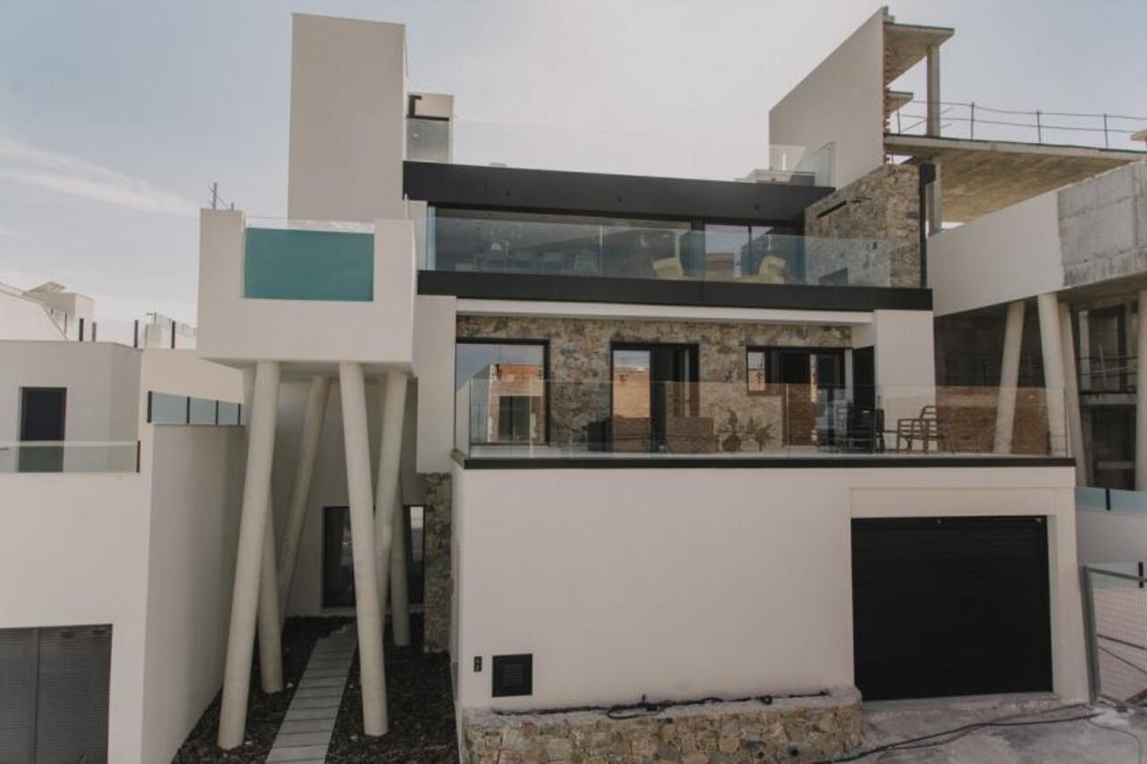4 Bed, 3 Bath, HouseFor Sale, Ciudad Quesada, Alicante