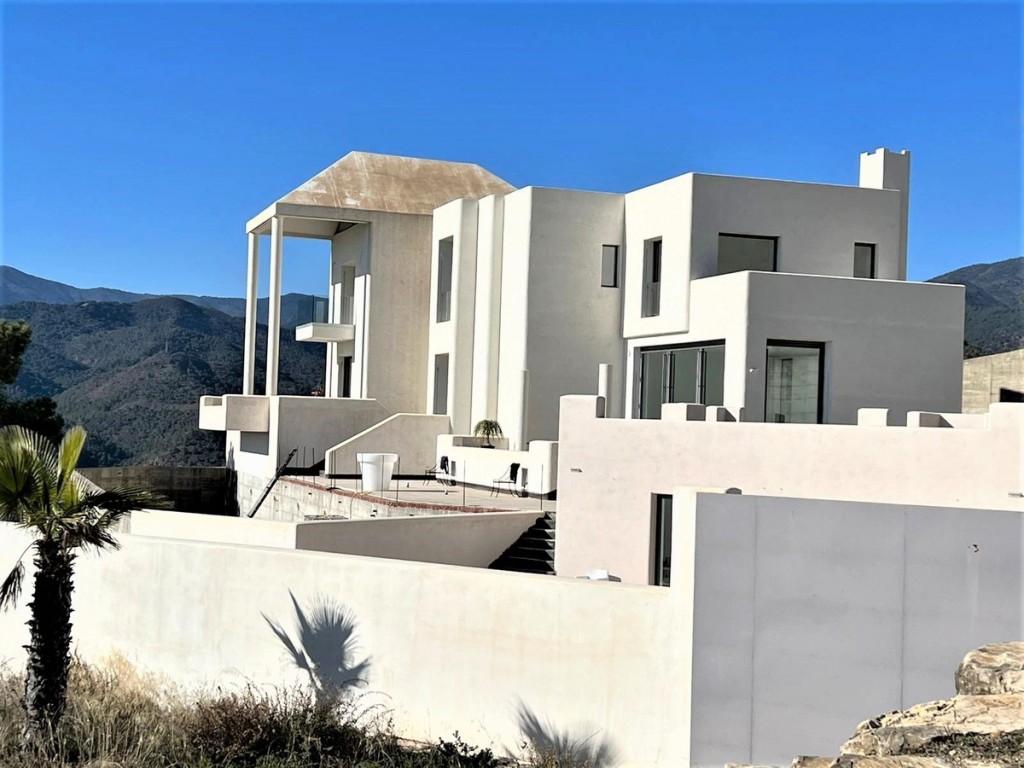 6 Bed, 6 Bath, HouseFor Sale, Istán, Malaga