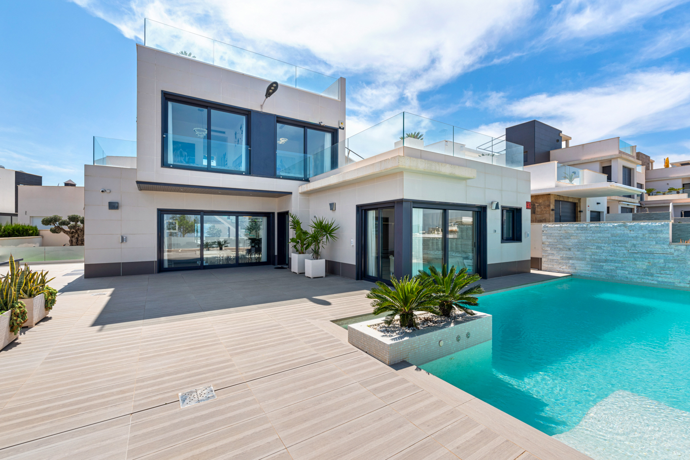 5 Bed, 4 Bath, HouseFor Sale, San Miguel de Salinas, Alicante