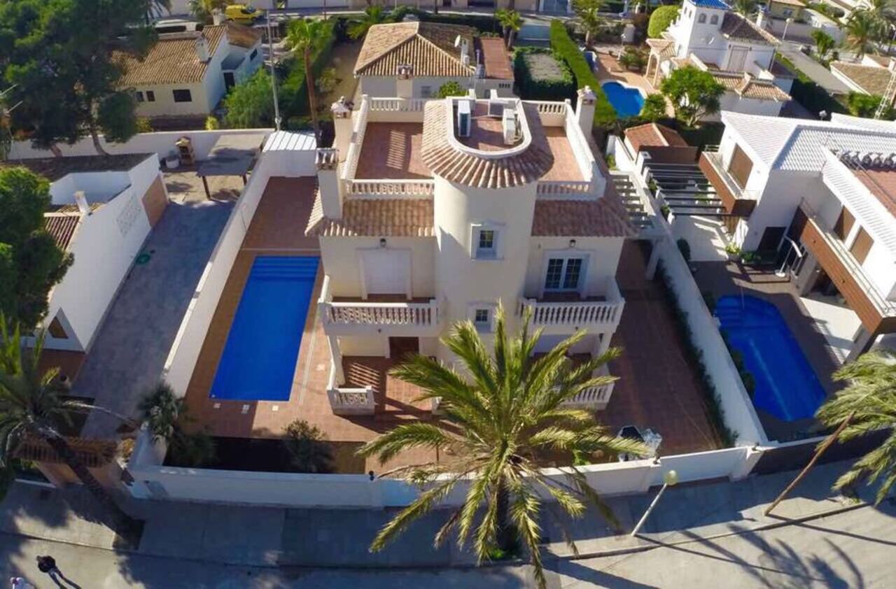 5 Bed, 5 Bath, HouseFor Sale, Cabo Roig, Alicante