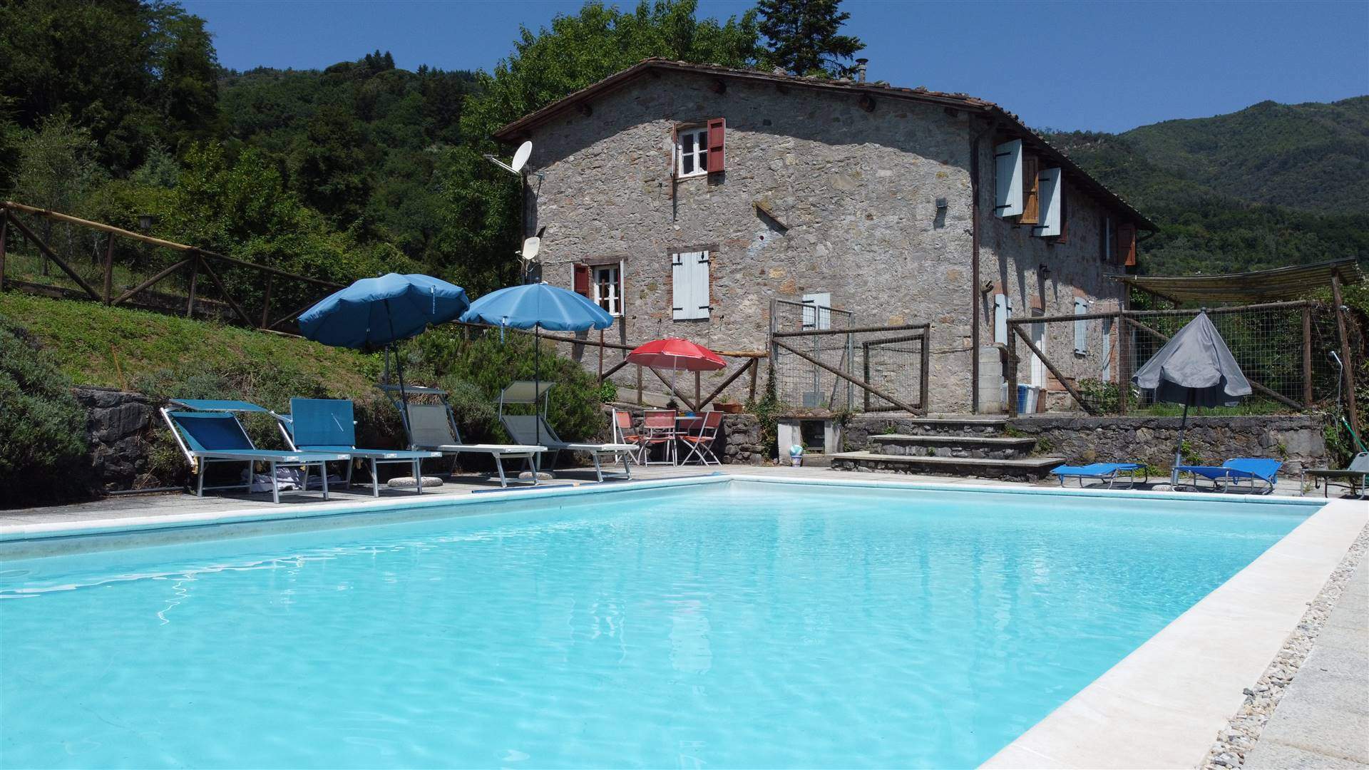 6 Bed, 3 Bath, HouseFor Sale, Pescaglia, LUCCA