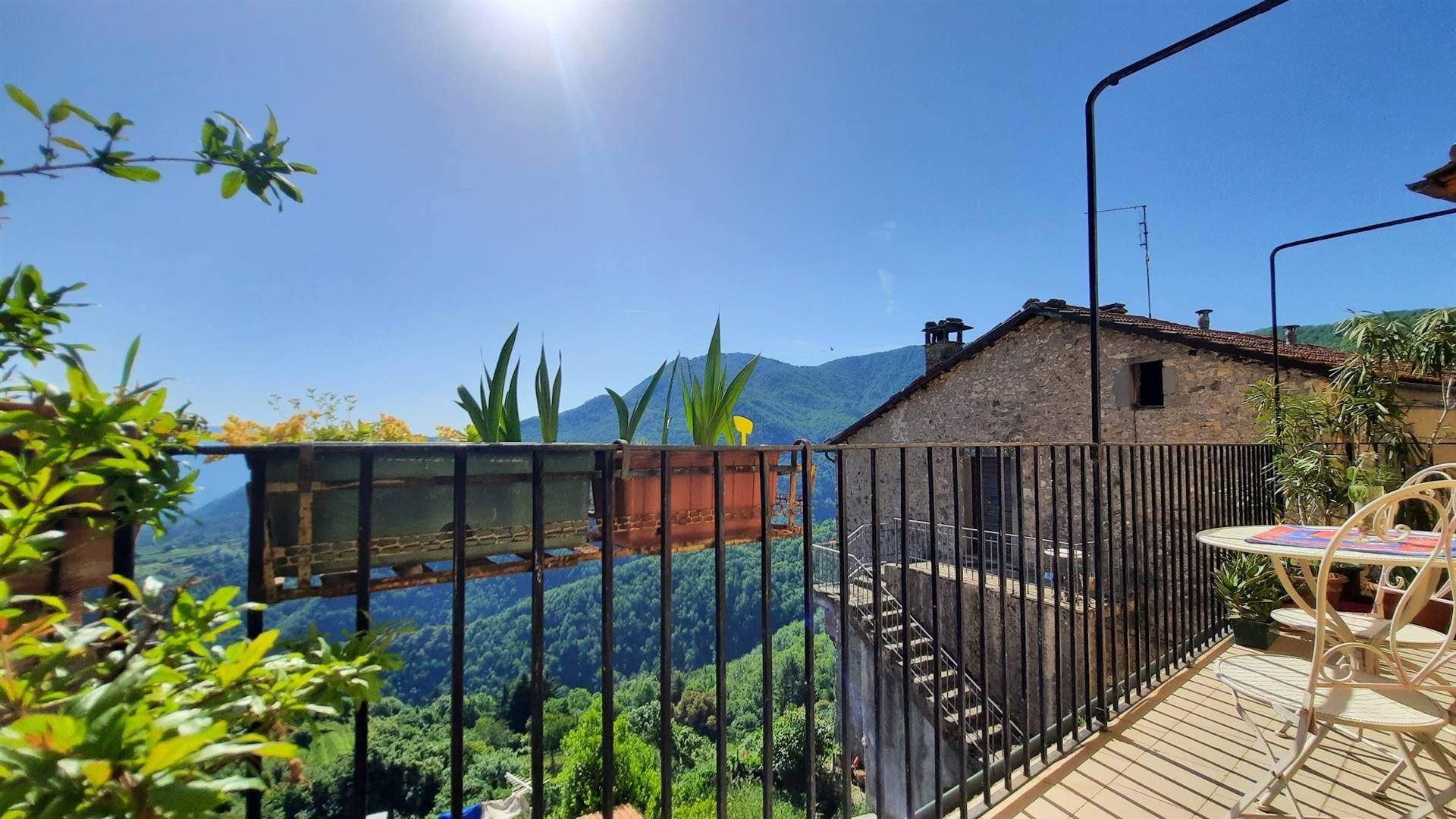 3 Bed, 3 Bath, HouseFor Sale, Gallicano, LUCCA