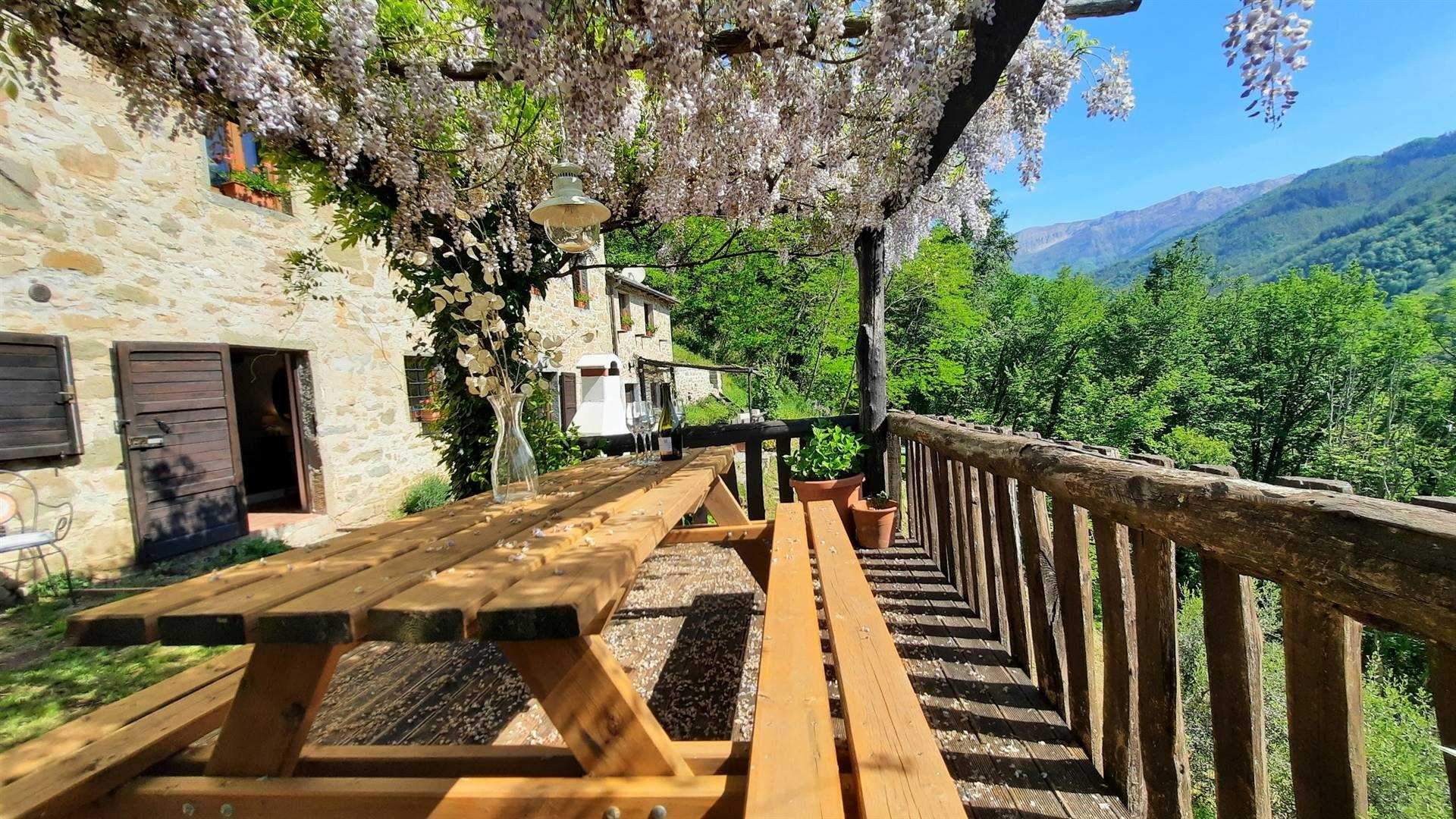5 Bed, 3 Bath, HouseFor Sale, Barga, LUCCA