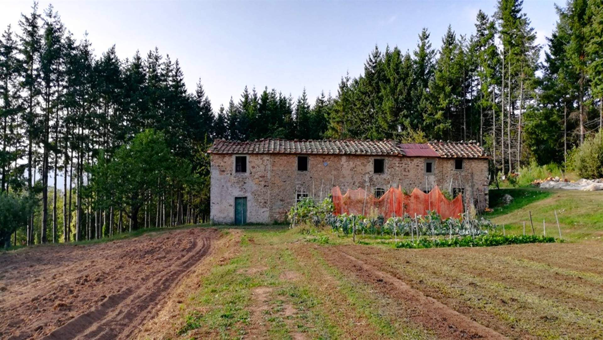 4 Bed, 2 Bath, HouseFor Sale, Cozzile, PISTOIA