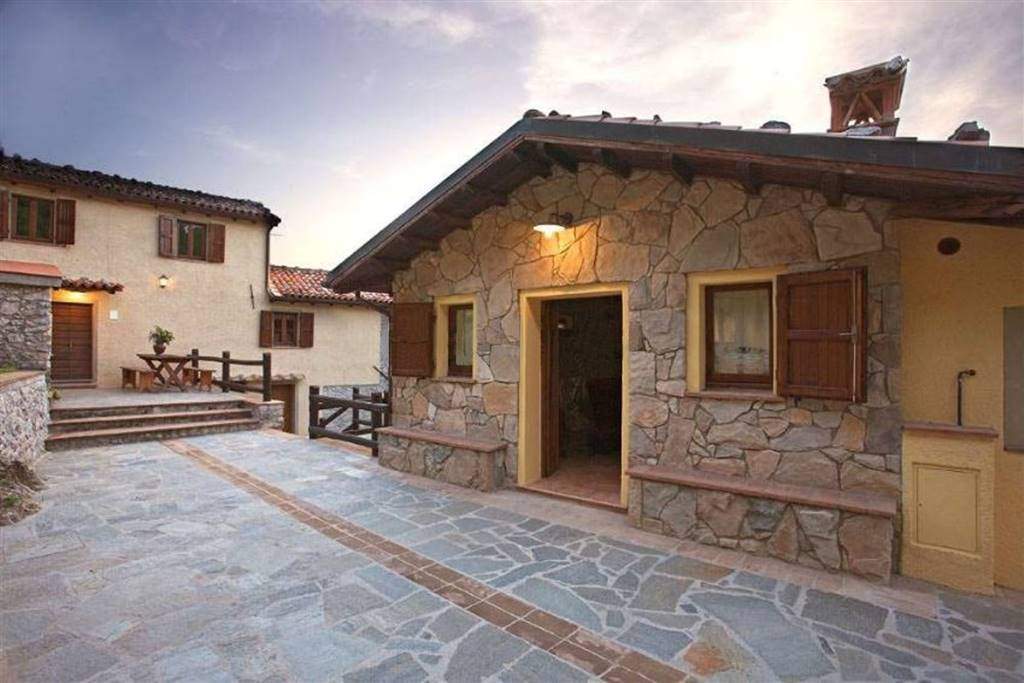 6 Bed, 4 Bath, HouseFor Sale, Molazzana, LUCCA
