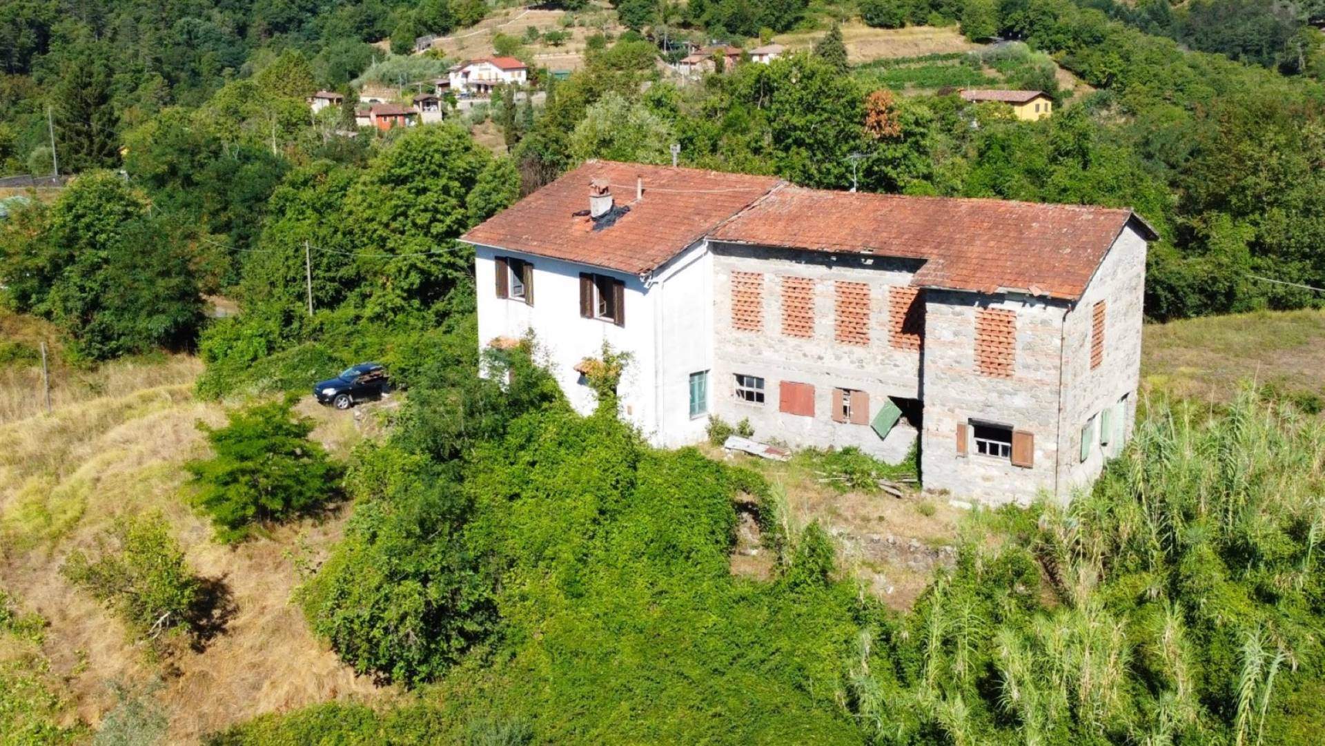 4 Bed, 1 Bath, HouseFor Sale, Molazzana, LUCCA