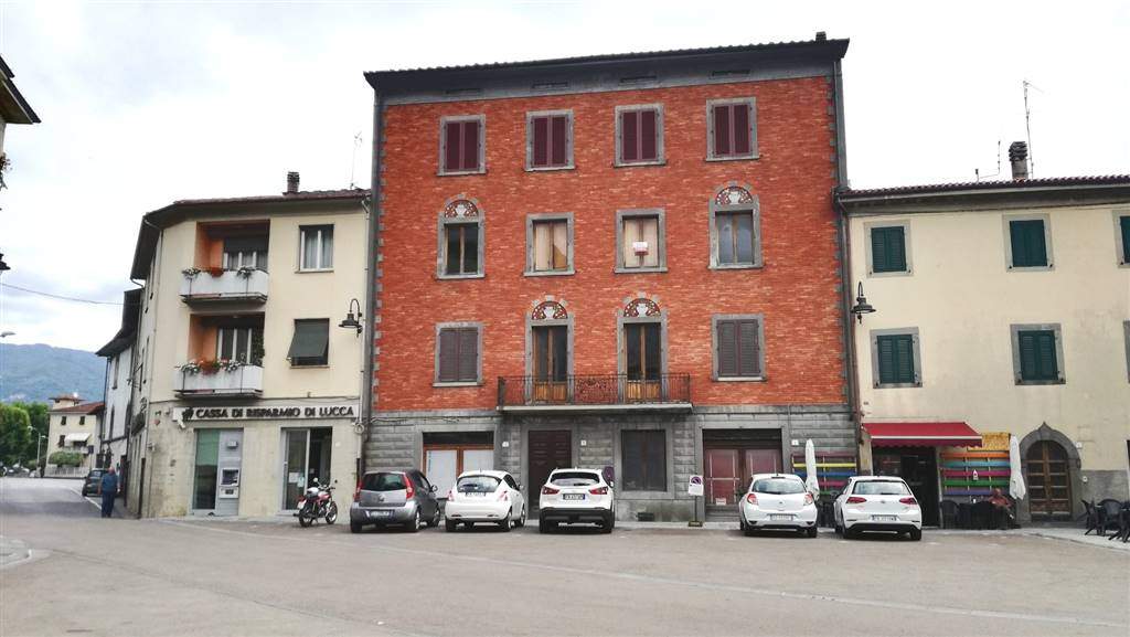 4 Bed, 2 Bath, ApartmentFor Sale, Gallicano, LUCCA