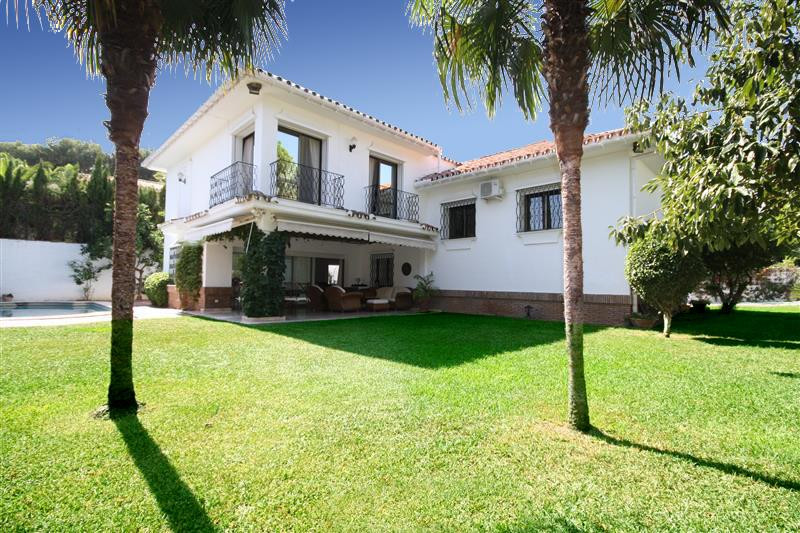 6 Bed, 5 Bath, HouseFor Sale, Los Monteros, Malaga