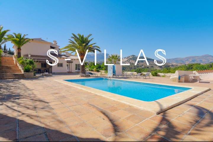 5 Bed, 5 Bath, HouseFor Sale, Calpe, Alicante