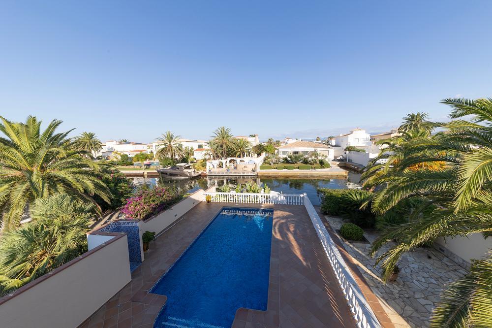 3 Bed, 2 Bath, HouseFor Sale, Empuriabrava, Girona, 17487