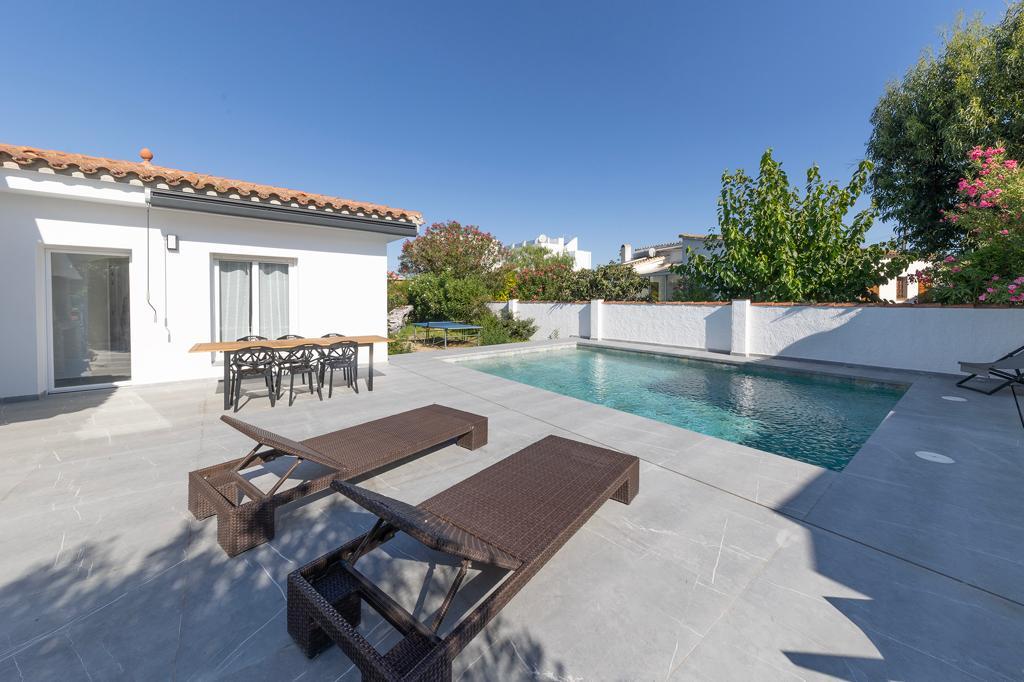 3 Bed, 3 Bath, HouseFor Sale, Empuriabrava, Girona, 17487