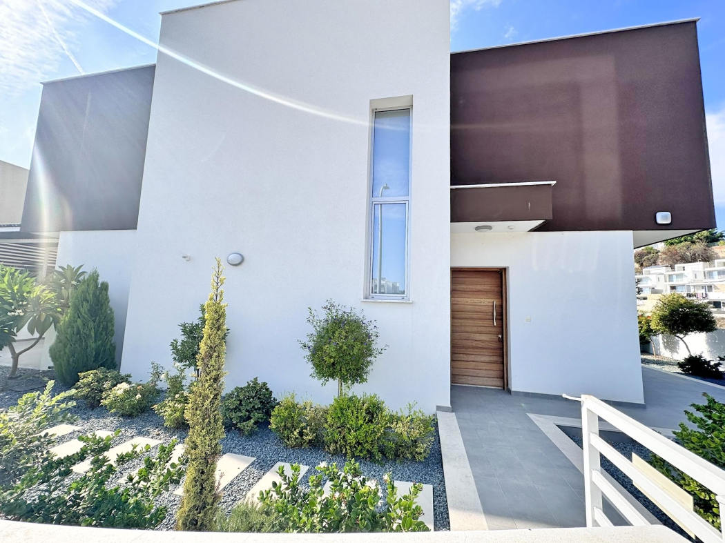 3 Bed, 2 Bath, HouseFor Sale, Paphos, Paphos