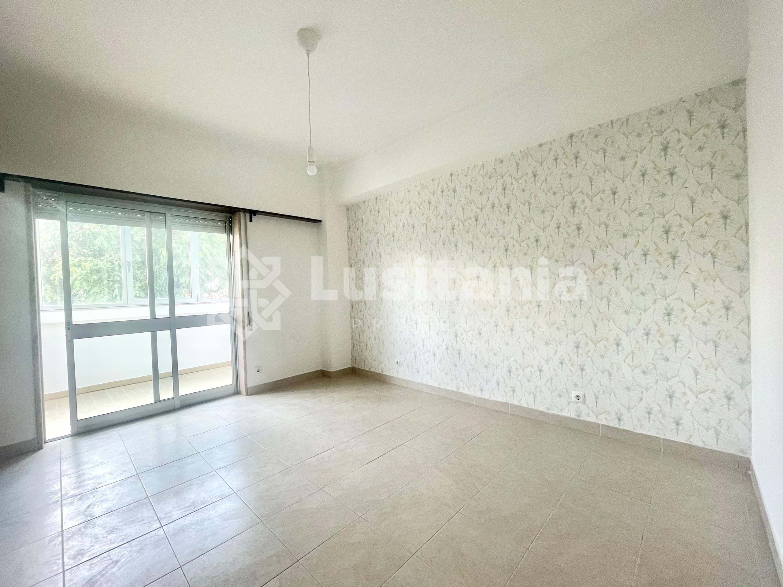 2 Bed, 2 Bath, ApartmentFor Sale, Quarteira, Loulé, Faro, 8125-238