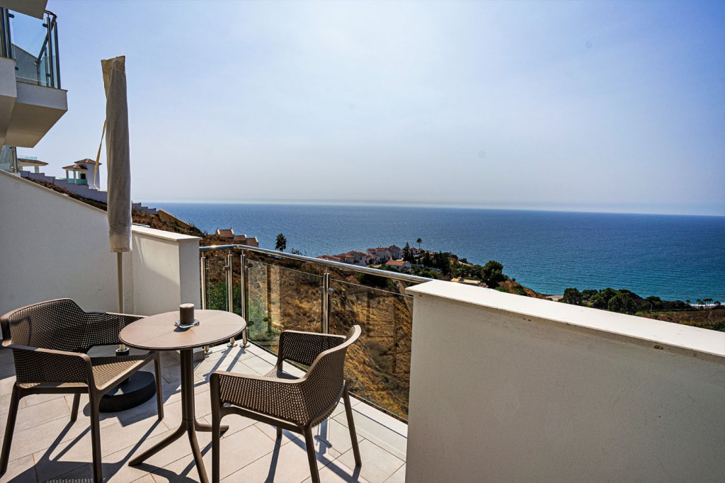2 Bed, 2 Bath, ApartmentFor Sale, Nerja, Malaga