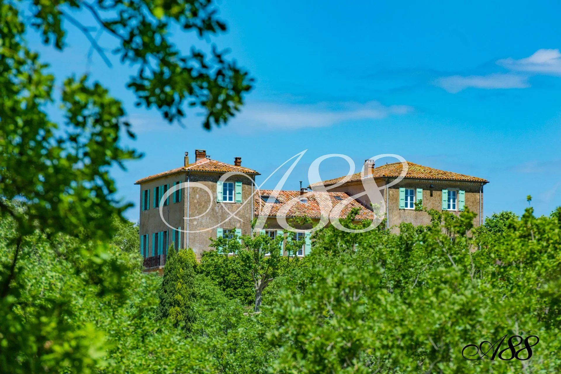 6 Bed, 7 Bath, HouseFor Sale, Saint-Maximin-la-Sainte-Baume, Var