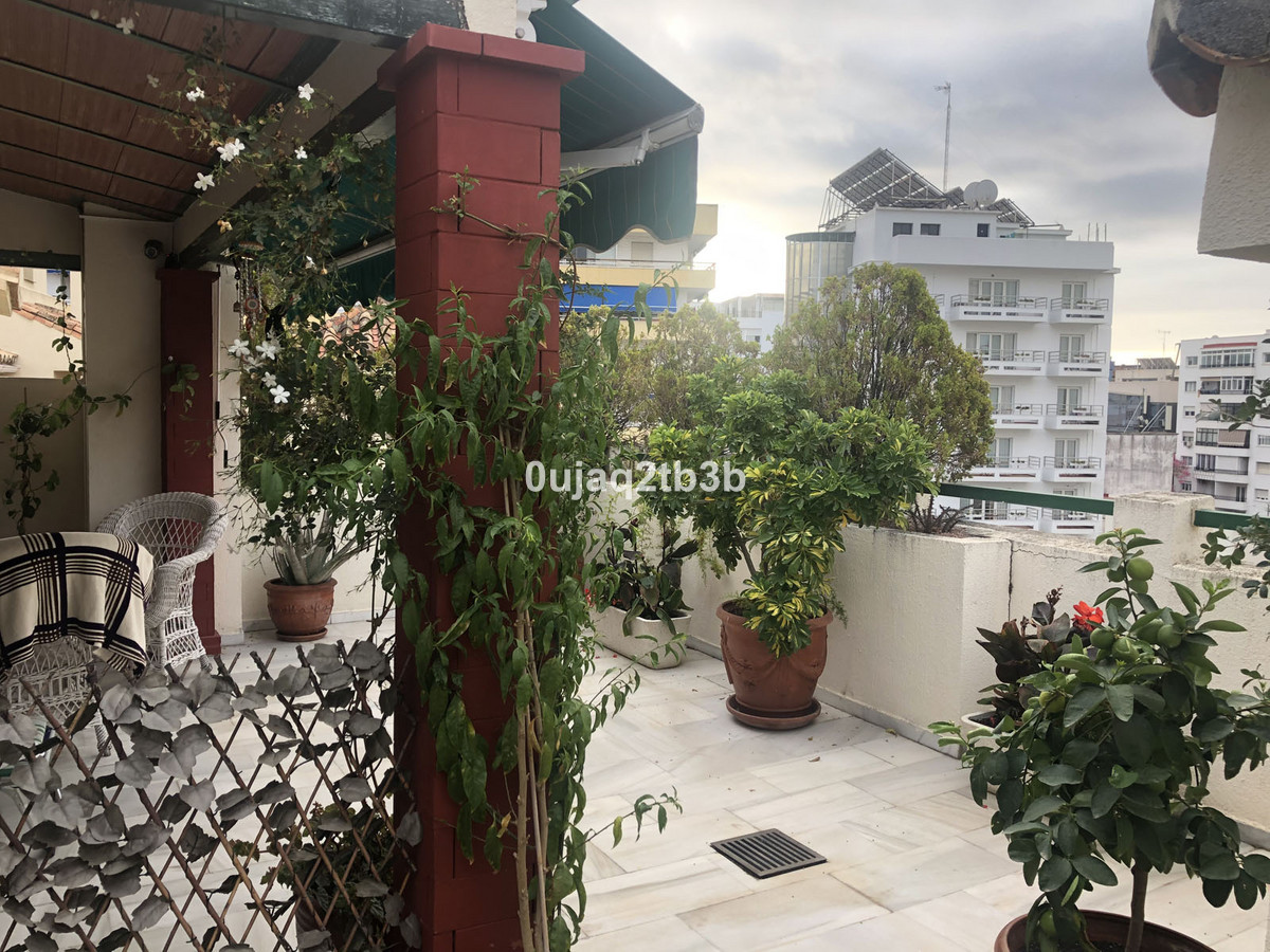 4 Bed, 3 Bath, ApartmentFor Sale, Marbella, Malaga