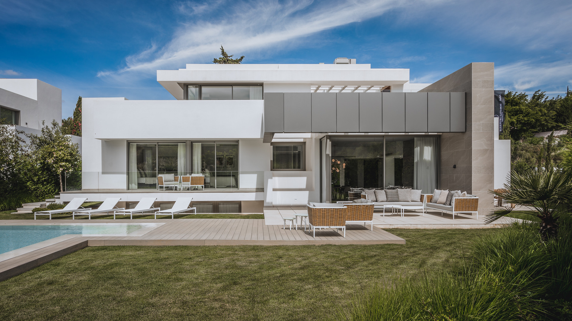 5 Bed, 4 Bath, HouseFor Sale, Benahavis, Malaga