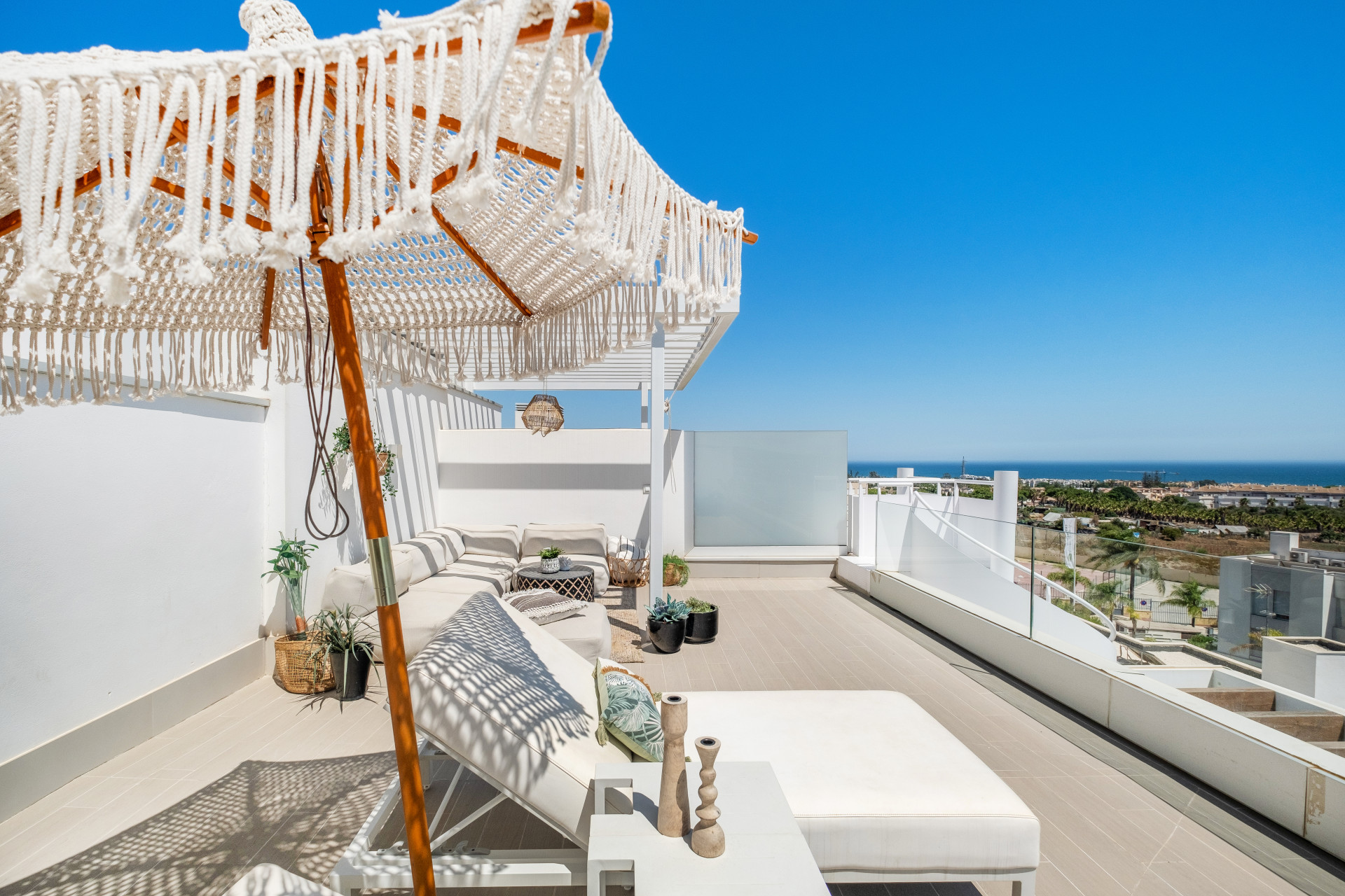2 Bed, 2 Bath, ApartmentFor Sale, Estepona, Malaga
