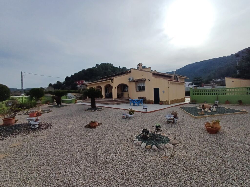 3 Bed, 2 Bath, HouseFor Sale, Villalonga, Valencia, 46720