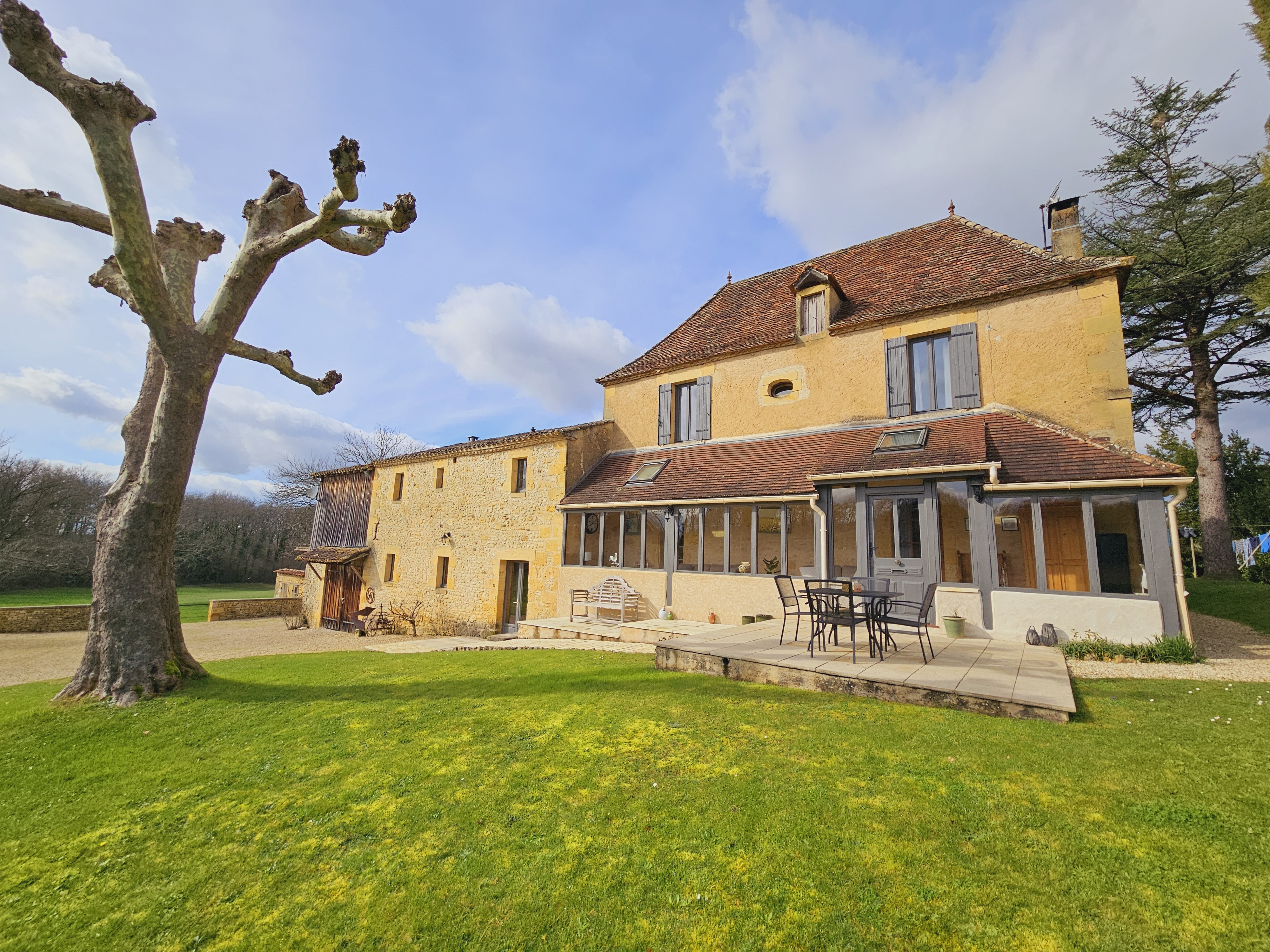 5 Bed, 2 Bath, HouseFor Sale, Lalinde, Dordogne, Aquitaine, 24150