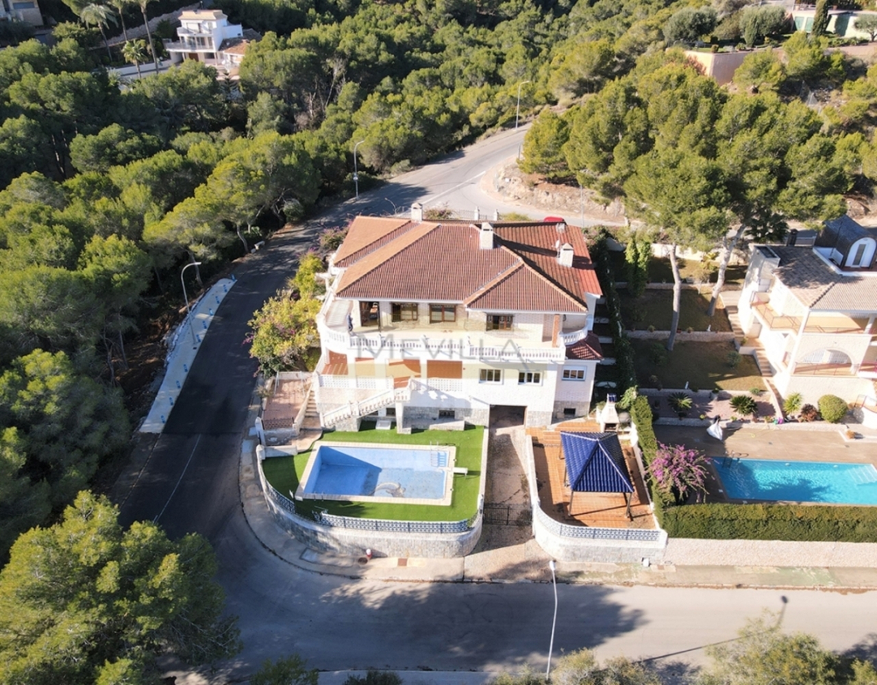 10 Bed, 8 Bath, HouseFor Sale, Campoamor, Alicante