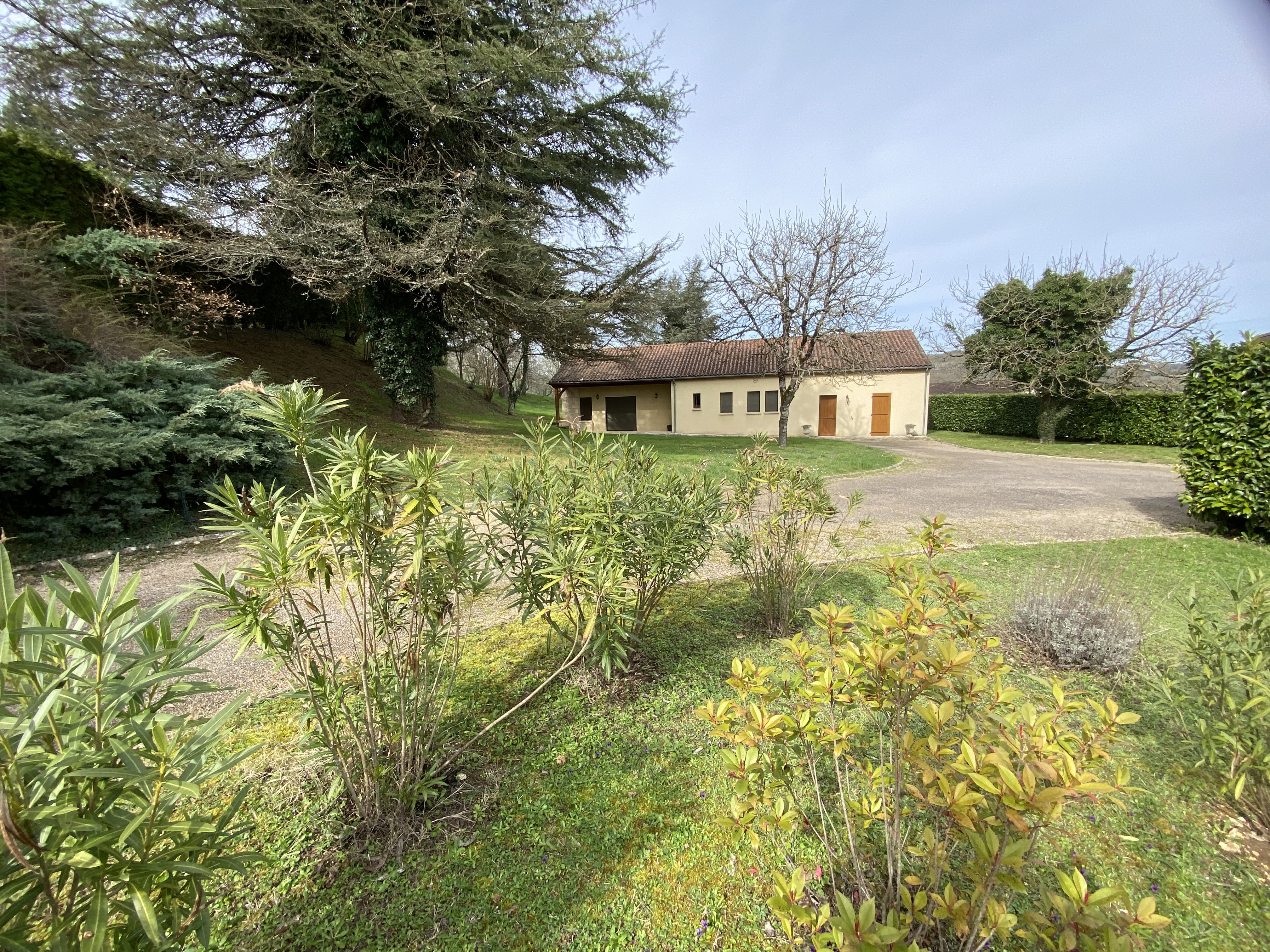 3 Bed, 1 Bath, HouseFor Sale, Saint-cyprien, Dordogne, Aquitaine, 24220