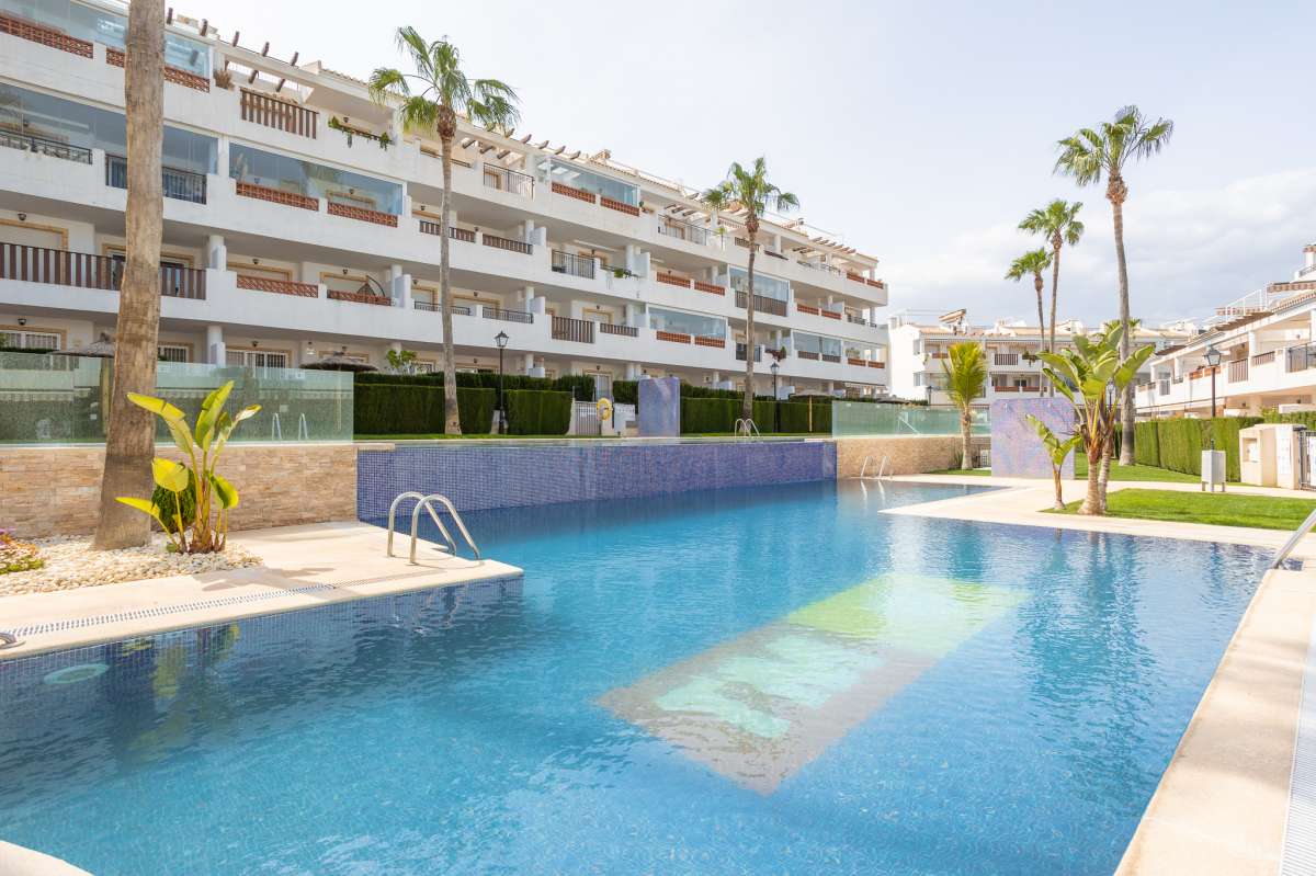 2 Bed, 1 Bath, ApartmentFor Sale, Villamartin, Alicante