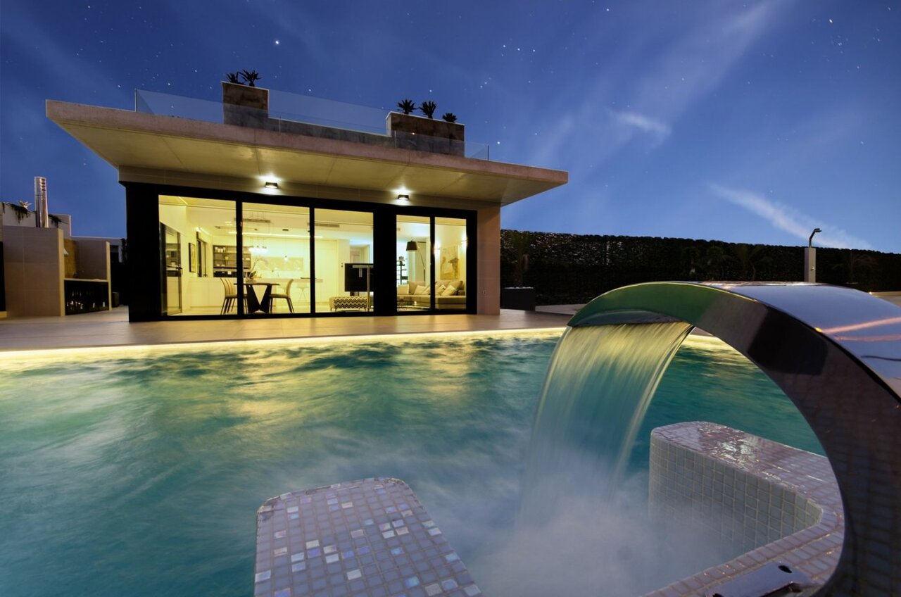 4 Bed, 2 Bath, HouseFor Sale, Orihuela Costa, Alicante