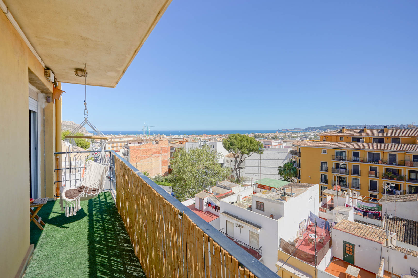 5 Bed, 2 Bath, ApartmentFor Sale, Javea, Alicante