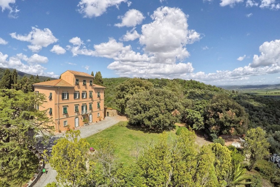 5 Bed, 4 Bath, HouseFor Sale, Campiglia Marittima, Livorno, Tuscany