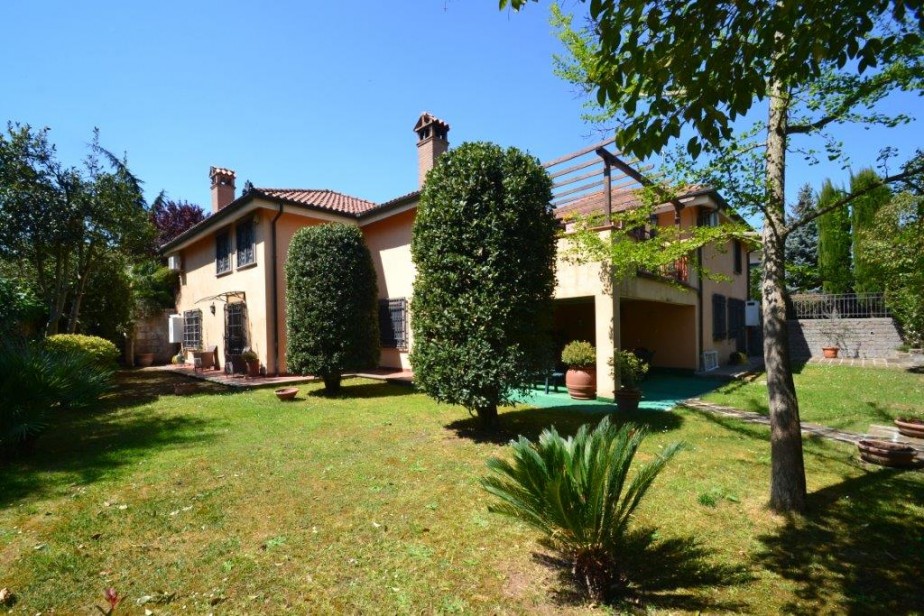 5 Bed, 4 Bath, HouseFor Sale, Fabrica di Roma, Viterbo, Latium