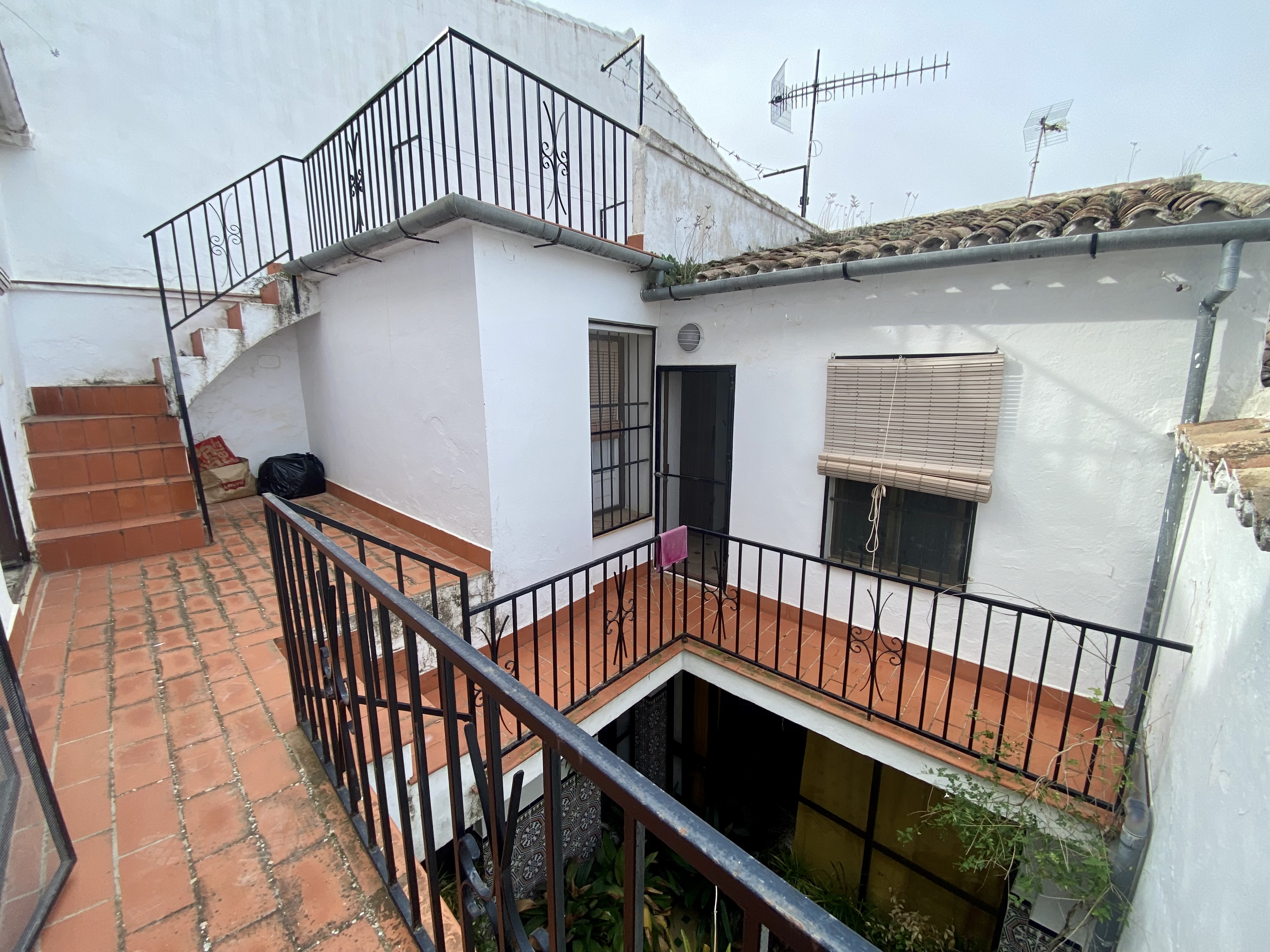 7 Bed, 2 Bath, HouseFor Sale, Zahara de La Sierra, Andalucia