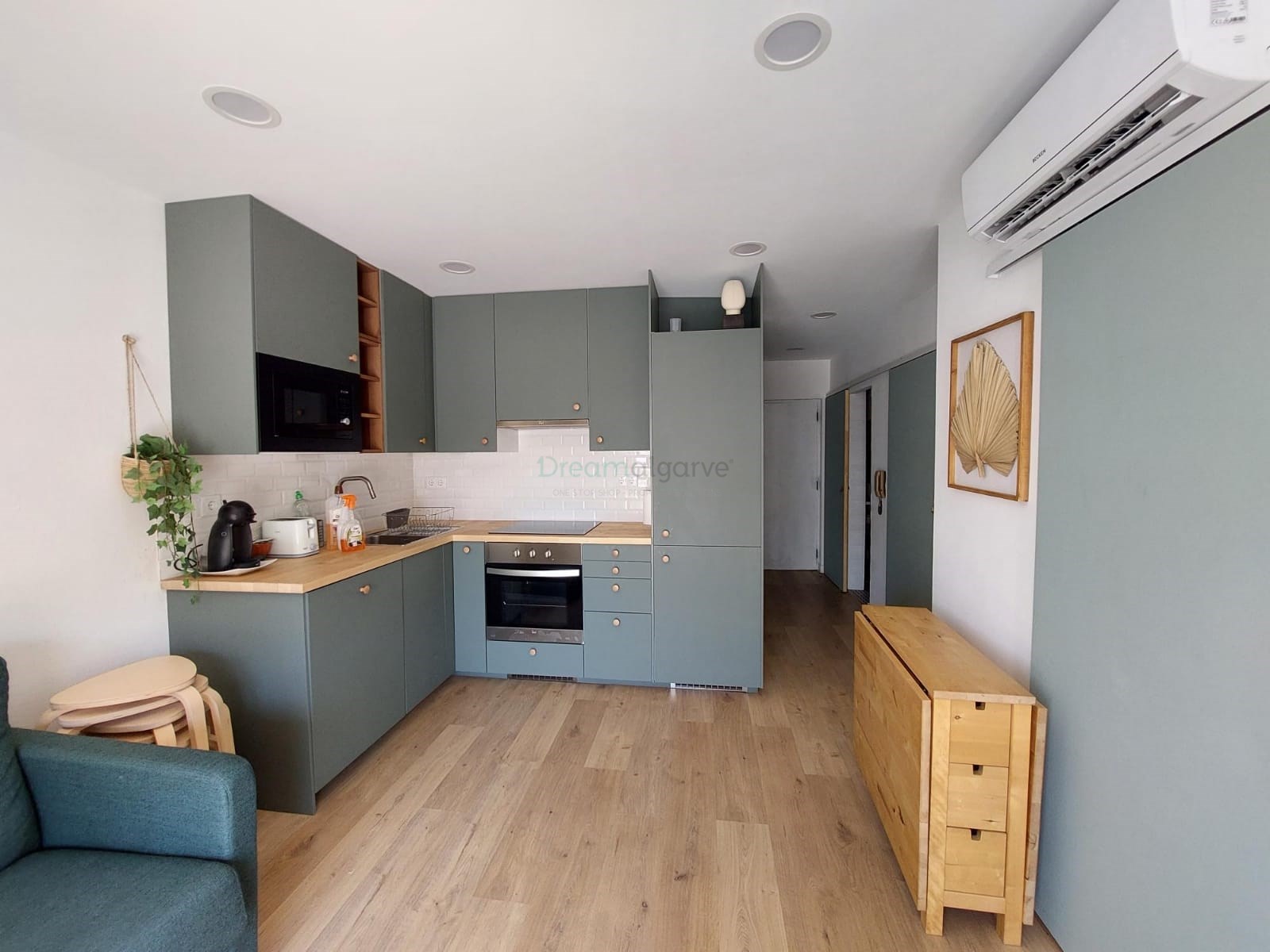 2 Bed, 1 Bath, ApartmentFor Sale, Alvor, Portimão, Faro, 8500-111