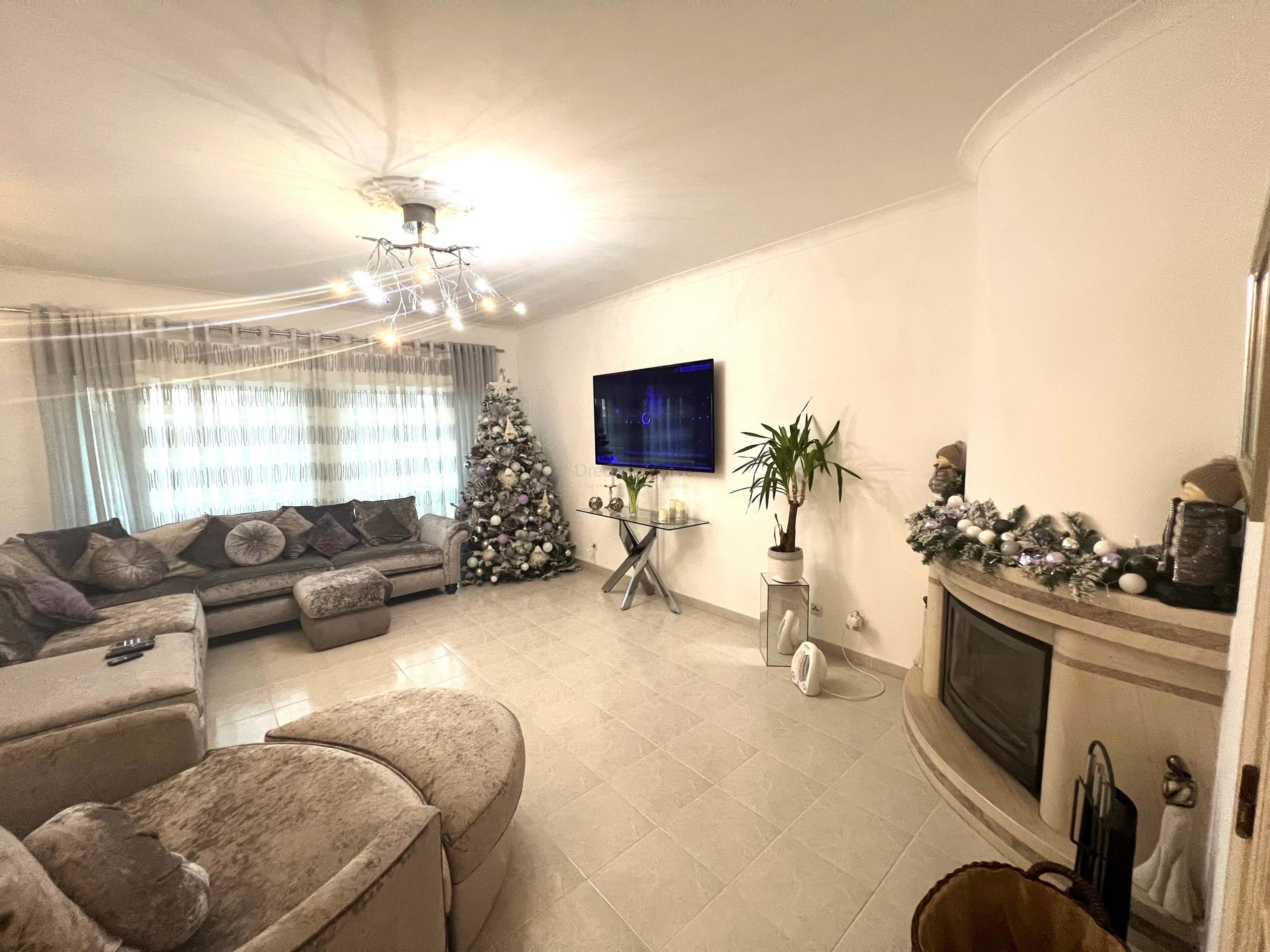 2 Bed, 2 Bath, ApartmentFor Sale, Lagos, Faro, 8600-513