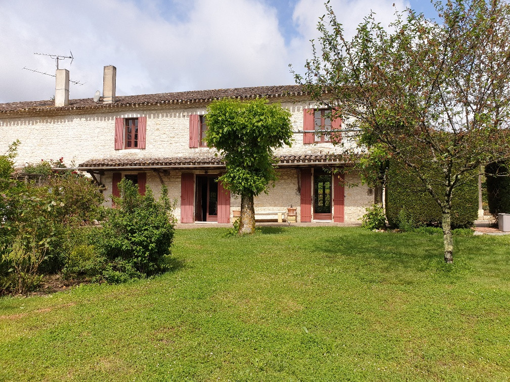 6 Bed, 1 Bath, HouseFor Sale, Saint-jean-de-duras, Lot-et-Garonne, Aquitaine, 47120